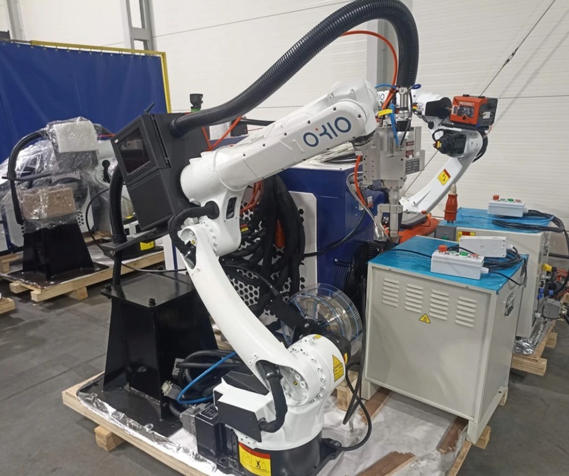 Nowy robot spawający laserowo Fiber OKIO AB-1410G