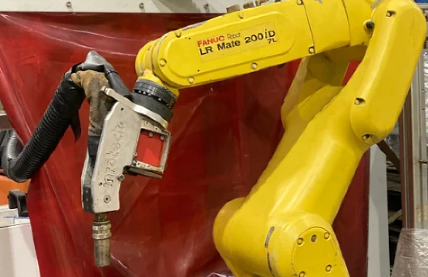 FANUC welding robots